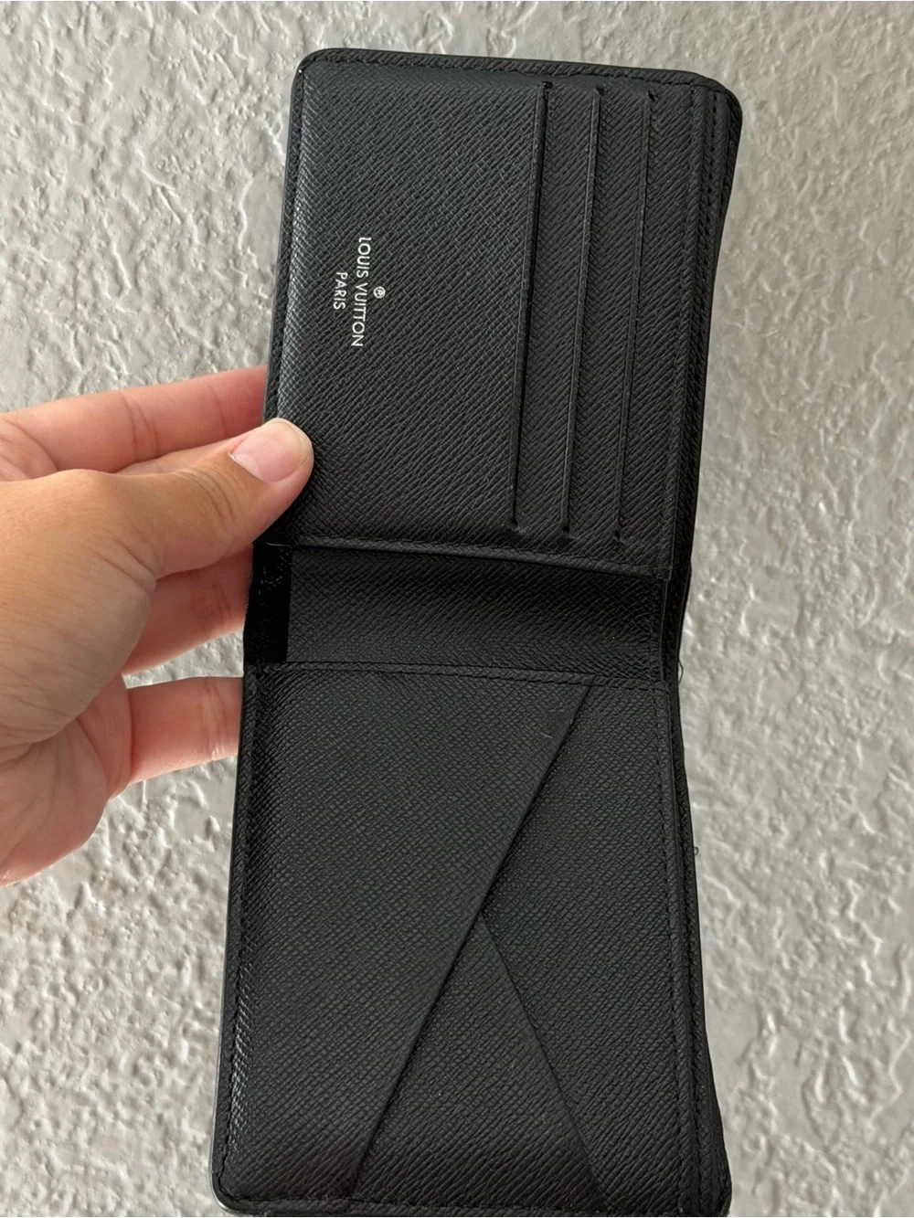 Authentic Louis Vuitton Gray/Black Damier GraphiteCanvas Leather Multiple Wallet